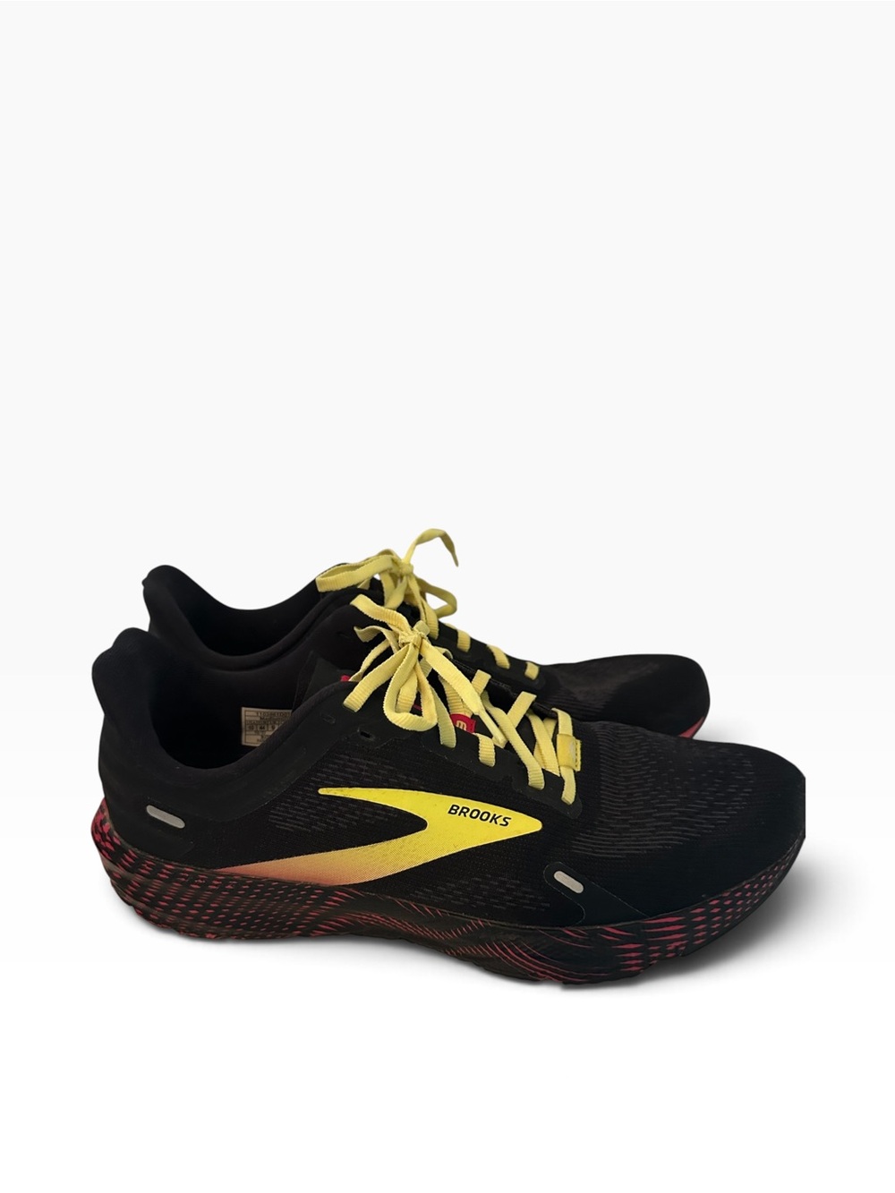 Brooks Launch 9 Men's Lightweight Running Shoes in Black, Yellow, Pink Size 10